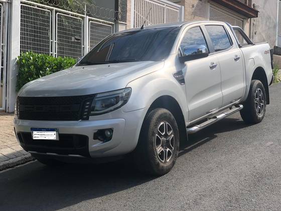 FORD RANGER 3.2 XLT 4X4 CD 20V DIESEL 4P AUTOMÁTICO